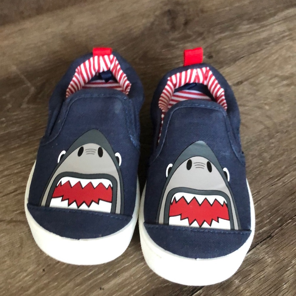 Wonder Nation Shark Slip Ons